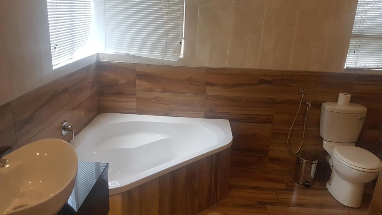 Cornerstone Guest Lodge Преторія Екстер'єр фото