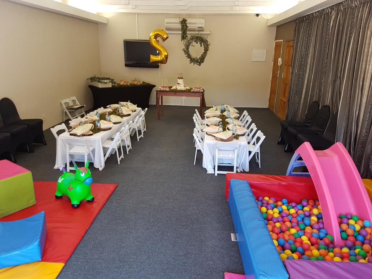 Cornerstone Guest Lodge Преторія Екстер'єр фото